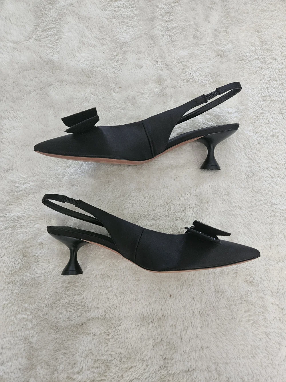 NWT BCBGMaxAzria Size 7.5 Black Crystal Bow Kitten Heel Pumps Preppy Coquette